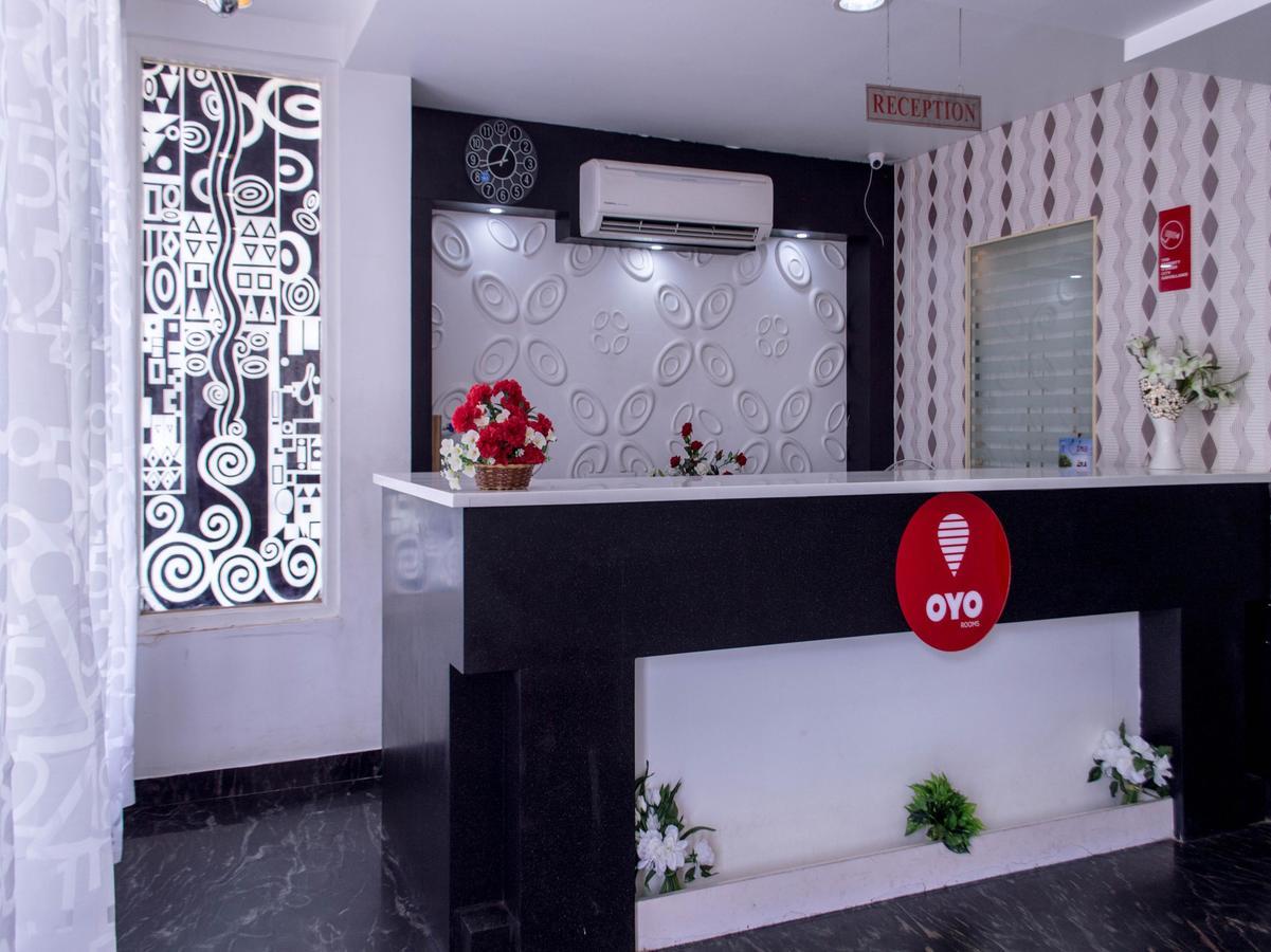 Oyo 10630 Hotel Nano Turf Madurai Bagian luar foto