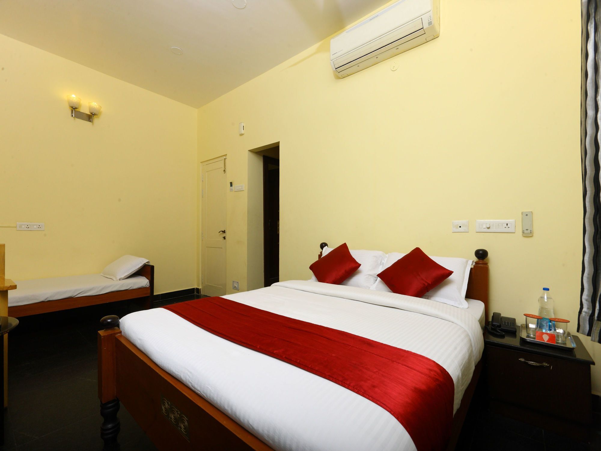 Oyo 10630 Hotel Nano Turf Madurai Bagian luar foto