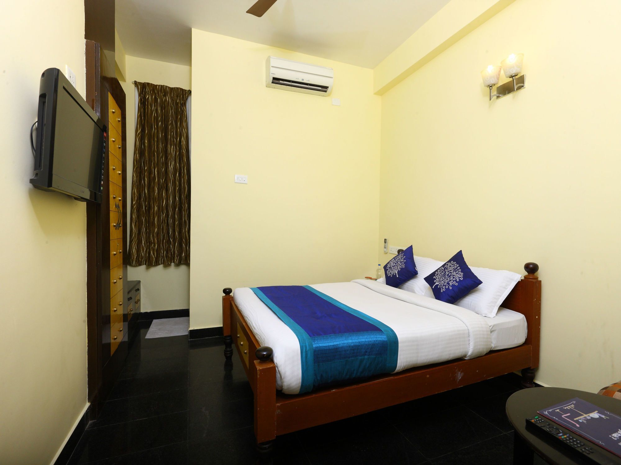 Oyo 10630 Hotel Nano Turf Madurai Bagian luar foto
